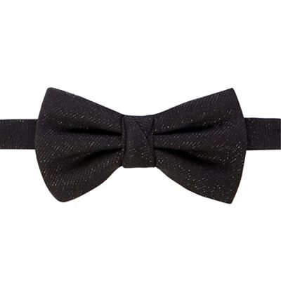 Black clip on bow tie